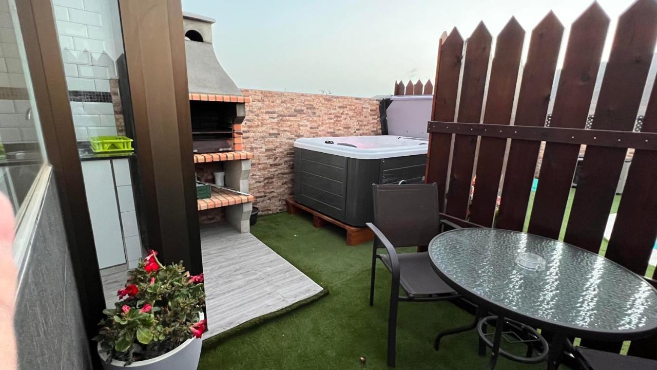 Апартаменты Estudio Agradable, Con Jacuzzi, Terraza Y Barbacoa, Totalmente Independiente Коральео Экстерьер фото